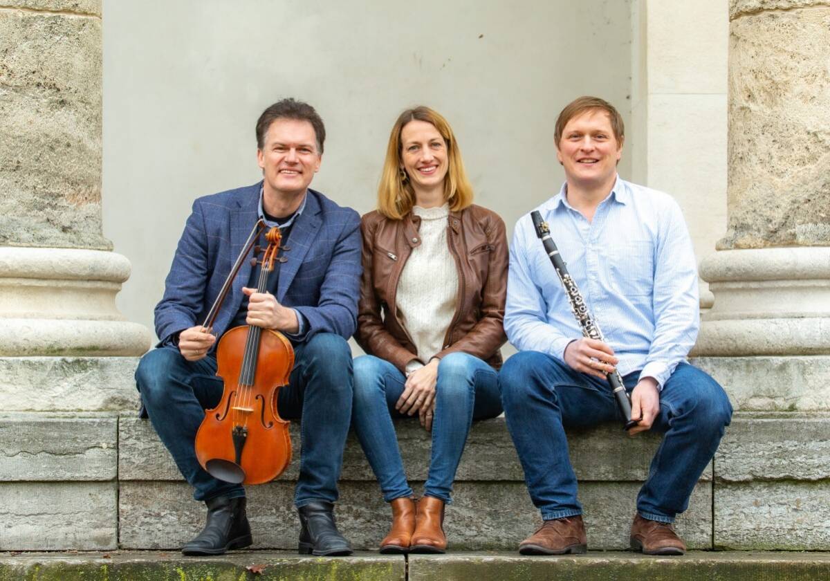 Klangfarbenreich: Burgklassik - Kurtág Trio München verzaubert Vilseck