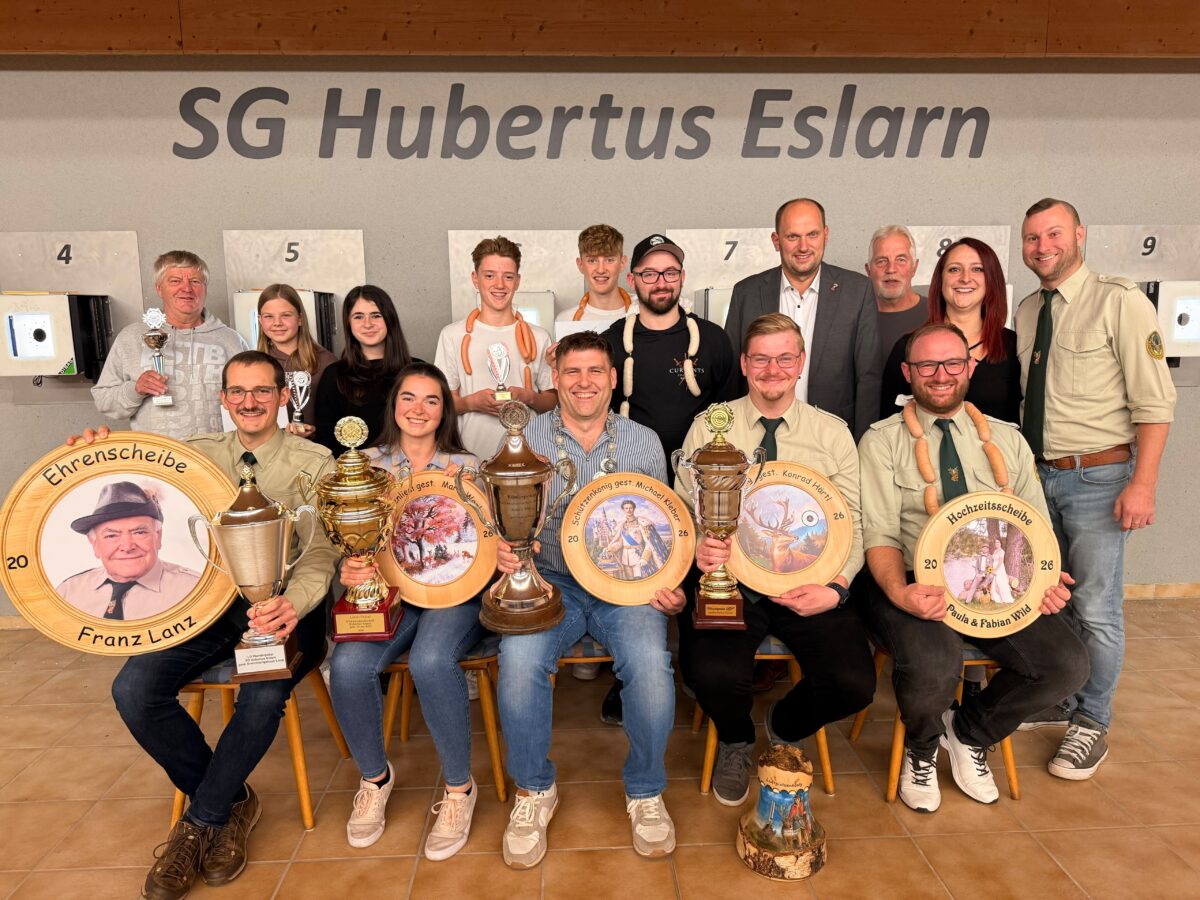 Kleber und Wazl verteidigen Titel beim Königsschießen in Eslarn