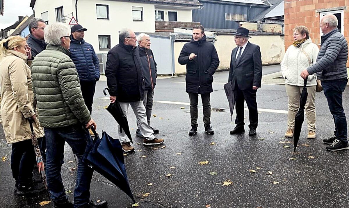 Ortsbegehung zeigt Investitionsbedarf in Schirmitz