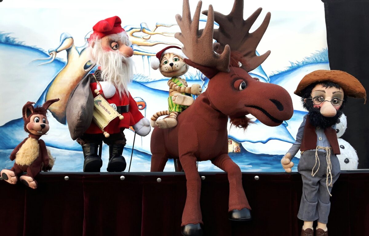 Figurentheater: PETTERSSON UND FINDUS Pettersson bekommt Weihnachtsbesuch