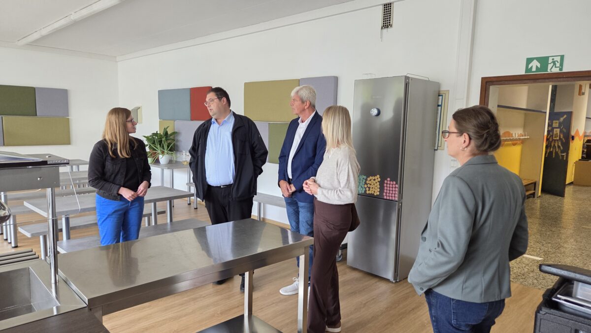 Finanznot in Neukirchen: Schulhausneubau vorerst gestoppt