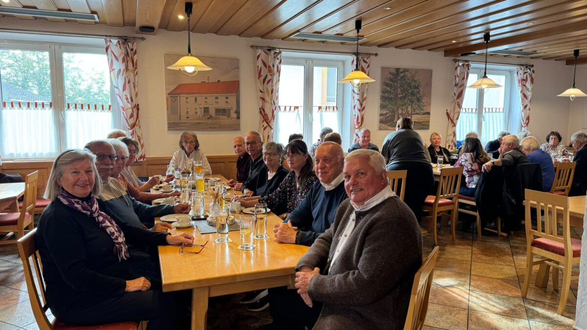 Seniorennachmittag verbindet Generationen bei Hubertus-Schützen in Kaltenbrunn