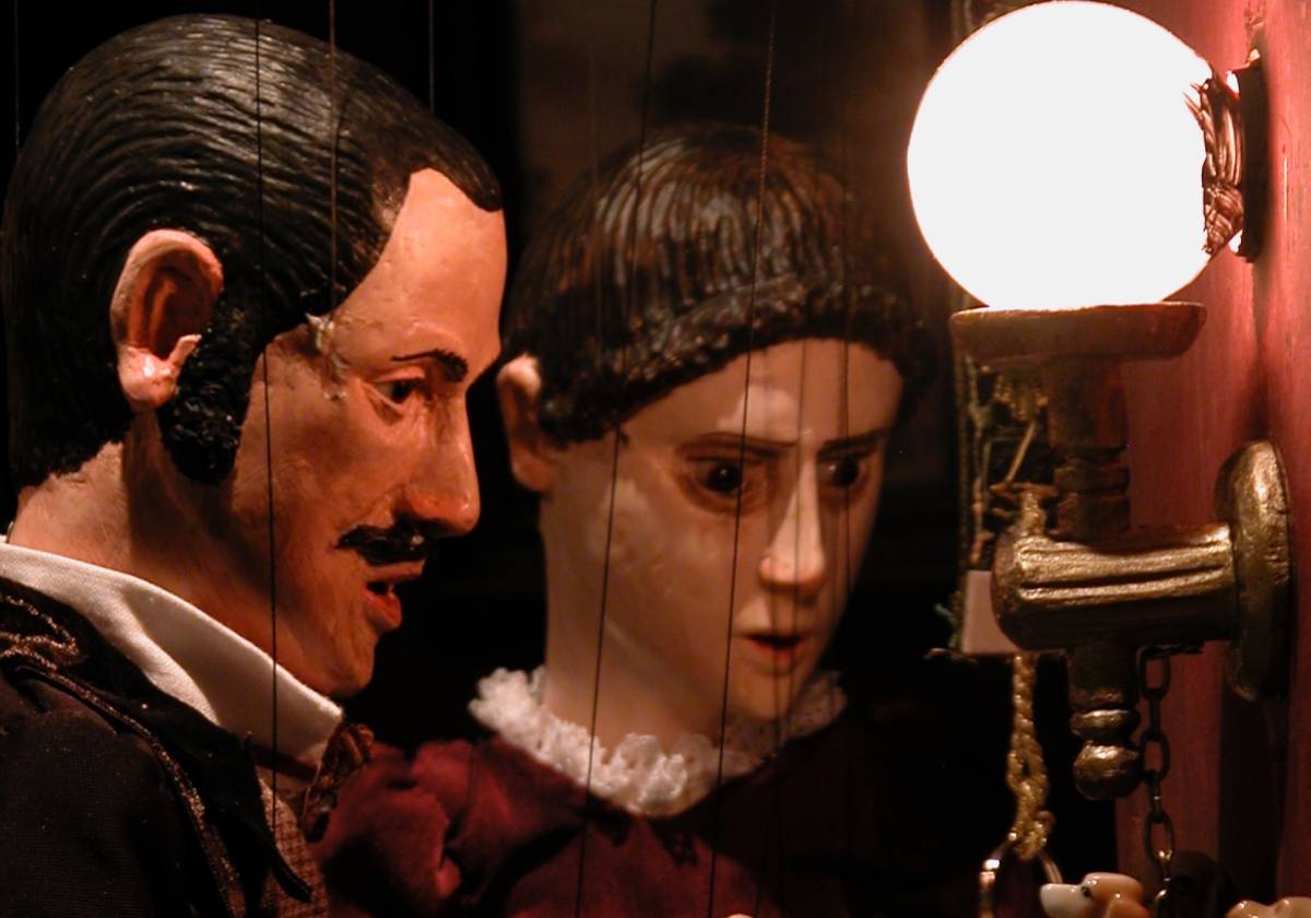 Thrillerklassiker Gaslicht als packendes Bühnenstück in Schwandorf