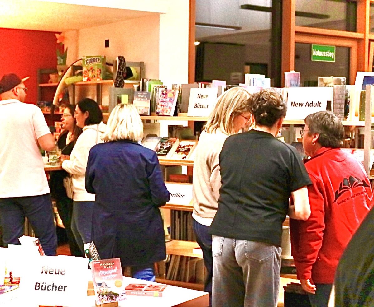 Zwölfte Mondscheinausleihe lockt über 100 Gäste nach Weiherhammer