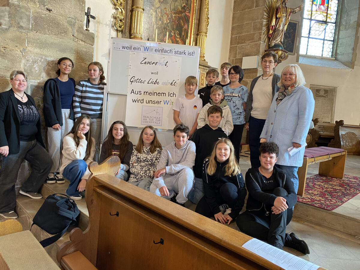 Schulanfangsgottesdienst stärkt Wir-Gefühl an der Realschule Kemnath