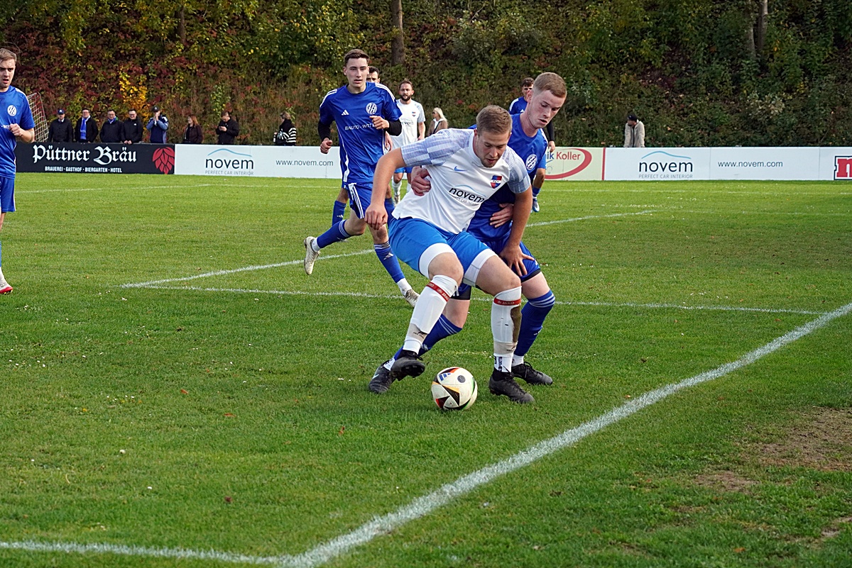 Kreisliga Nord: Tabellenführer und Schlusslicht gewinnen