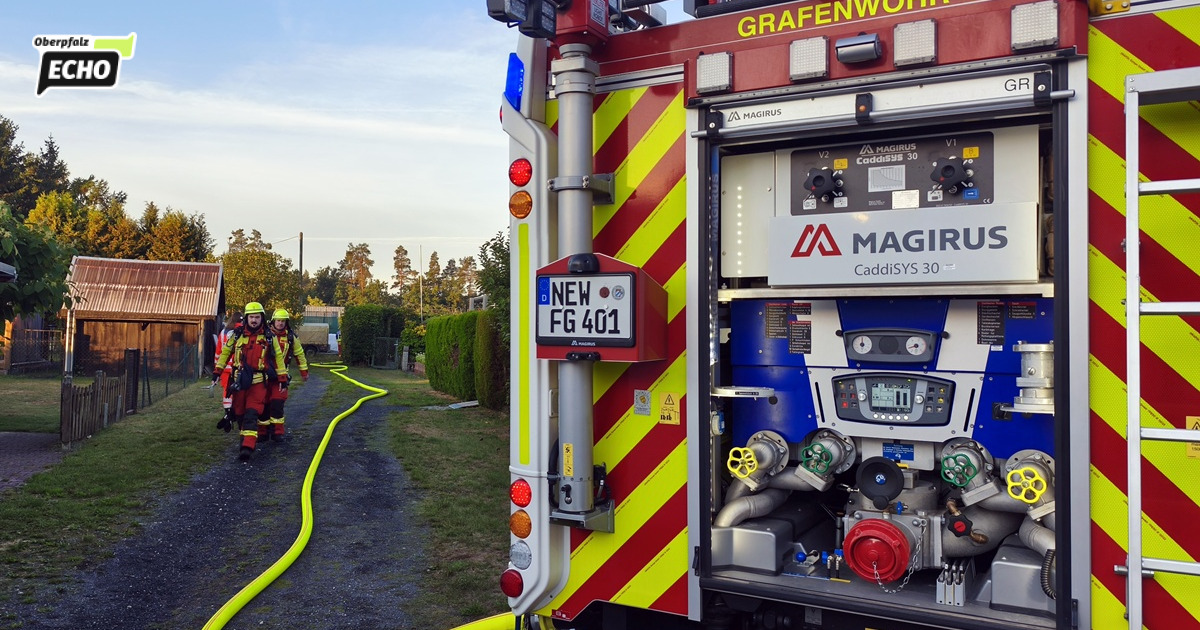 A pavilion catches fire in Grafenwöhr on Thursday morning